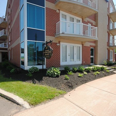 Premiere Suites Moncton Buitenkant foto