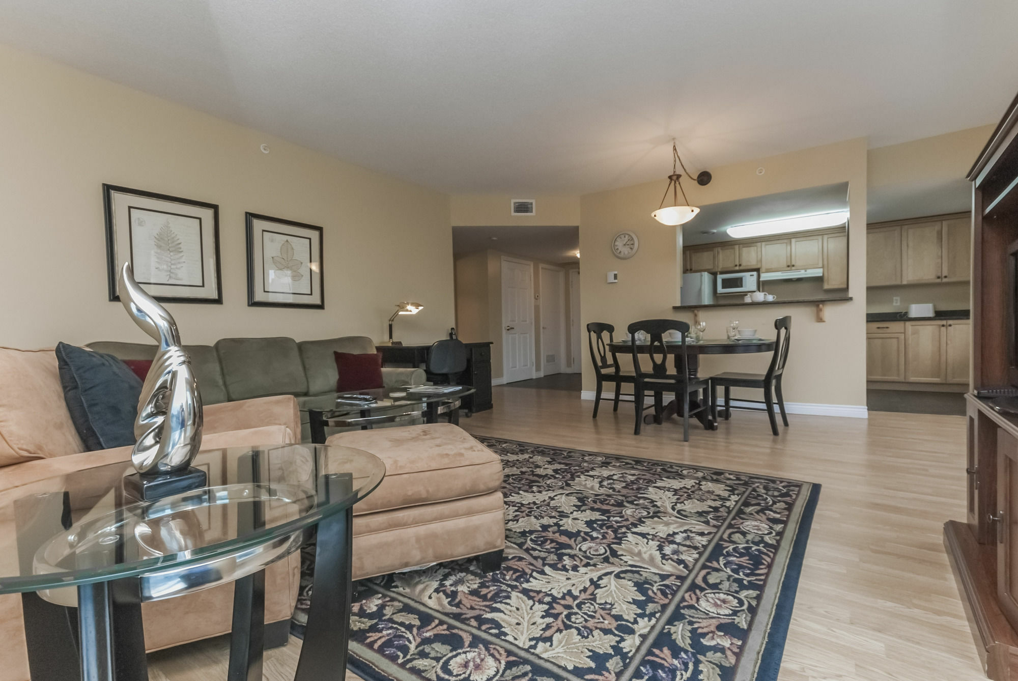 Premiere Suites Moncton Buitenkant foto